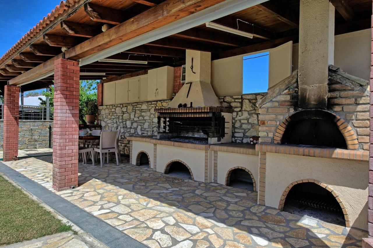 Acharavi Beach Villa By Posarellivillas Eksteriør billede