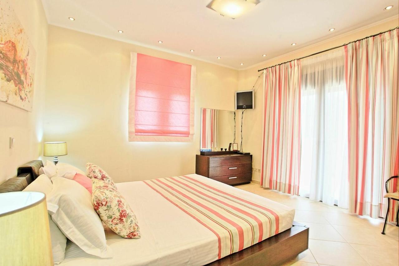 Acharavi Beach Villa By Posarellivillas Eksteriør billede